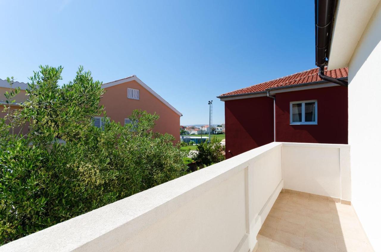Apartments Toni Banjol Exterior foto